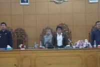 Wabup BU Bersama ketua DPRD Beserta Wakil ketua I, dan II,