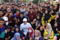 Gubernur Rohidin Membuka Gebyar SMK di Sport Center Pantai Panjang Kota Bengkulu, Sabtu (25/2).