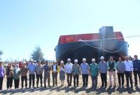 Gubernur Rohidin hadiri Peluncuran Kapal Tongkang Baru, di PT. Bengkulu Samudera Tehnik (BST), di kawasan Pelabuhan Pulau Baai Bengkulu, Sabtu (17/06).