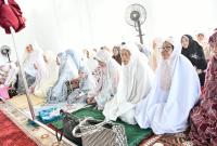 Warga Kota Bengkulu Solat Ied bersama Walikota Helmi