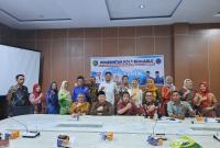 Rapat penetapan Upah Minimum Kota Bengkulu di Kantor Disnaker Kota Bengkulu, Jumat (24/11/23).