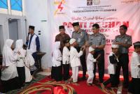 Kanwil Kementerian Hukum dan HAM Bengkulu serta Kantor Imigrasi Kelas I TPI Bengkulu mengadakan kegiatan bakti sosial dan memberikan santunan di Panti Asuhan Bumi Nusantara pada Senin (22/01/2024). (Foto: Yusuf/Penarafflesia.com).