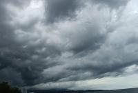 Cuaca Buruk Akibat Siklon Anggrek.