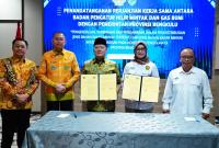 Gubernur Rohidin tandatangani Memorandum of Understanding bersama BPH Migas, di Jakarta, Jumat (19/1/24). (foto: Dimas/Penarafflesia.com)