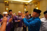 Gubernur Bengkulu Rohidin Mersyah secara resmi melepas 46 Calon Jamaah Haji (CJH) yang diberangkatkan dari PT Bahana Sukses Sejahterah (BSS) Travel Cabang Bengkulu di Hotel Two Azanah, Selasa (21/5).