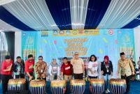 Gubernur Bengkulu, Rohidin Mersyah, bersama Kepala BPMP, Widyati Rosita dan tamu undangan membuka worshop-pameran Bulan Merdeka Belajar.