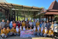 Wakil Gubernur Bengkulu, Mian, secara resmi melepas 15 siswa SMKN 5 Bengkulu Utara.