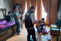 Tim Subdit Tipidkor Ditreskrimsus Polda Bengkulu menggeledah dua rumah pribadi Sekretaris Dewan DPRD Provinsi Bengkulu, Mustarani Abidin, Rabu (5/11/2025).