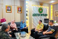 Kepala Dinas Komunikasi, Informatika dan Statistik (Kominfotik) Provinsi Bengkulu Nelly Alesa beserta jajaran melakukan silaturahmi ke Kejaksaan Tinggi (Kejati) Bengkulu, Jumat (10/7).