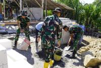 Semangat kebersamaan yang tumbuh di lokasi menjadi cerminan nyata pelaksanaan TMMD ke-129 yang mengusung tema "TMMD Satukan Langkah Membangun Negeri dari Desa." Program tersebut tidak hanya berorientasi pada pembangunan fisik, tetapi juga memperkuat hubungan antara TNI dan masyarakat.