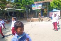 Salah satu dampak nyata dirasakan oleh para siswa SD Negeri Kesongo 1, Kecamatan Kedungadem, Kabupaten Bojonegoro. Ruang kelas yang sebelumnya mengalami kerusakan kini telah berubah menjadi tempat belajar yang lebih nyaman, kokoh, dan layak digunakan.