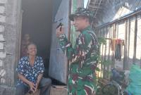 Di balik pembangunan jalan dan berbagai infrastruktur, para prajurit TNI memilih turun langsung menemui warga yang akan menerima manfaat program, memastikan bantuan benar-benar tepat sasaran.