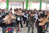  Salah satunya ialah sosialisasi Senam Line Dance yang digelar di Balai Desa Kesongo, Kecamatan Kedungadem, Kabupaten Bojonegoro, Senin (3/8/2026).